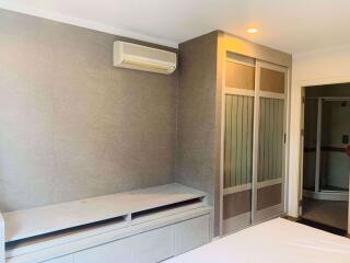 1 bed Condo in Baan Siriyenakat Sathon District C06801