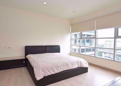 1 bed Condo in Baan Klang Krung Siam-Pathumwan Thanonphetchaburi Sub District C06767