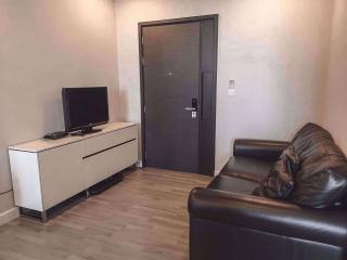 1 bed Condo in The Room Rama 4 Pathum Wan District C06765