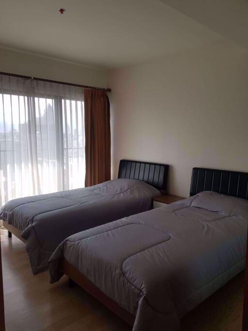 3 bed Condo in Noble Remix Khlongtan Sub District C06750