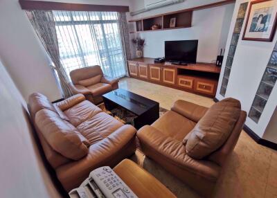 3 bed Condo in Royal Castle Khlong Tan Nuea Sub District C06745