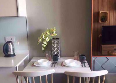 1 bed Condo in C Ekkamai Khlong Tan Nuea Sub District C06721