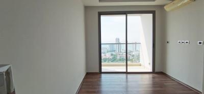 1 Bedroom for Sale The Peak Towers Condo