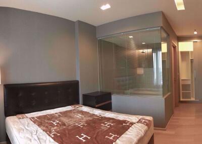 2 bed Condo in Siri at Sukhumvit Phra Khanong Sub District C06693