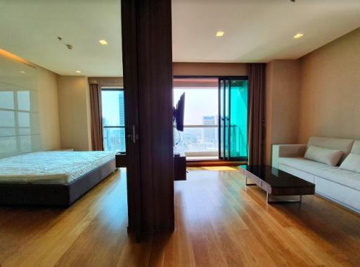 1 bed Condo in The Address Sathorn Silom Sub District C06673