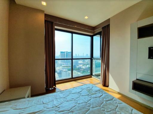 1 bed Condo in The Address Sathorn Silom Sub District C06673