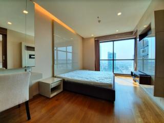 1 bed Condo in The Address Sathorn Silom Sub District C06673