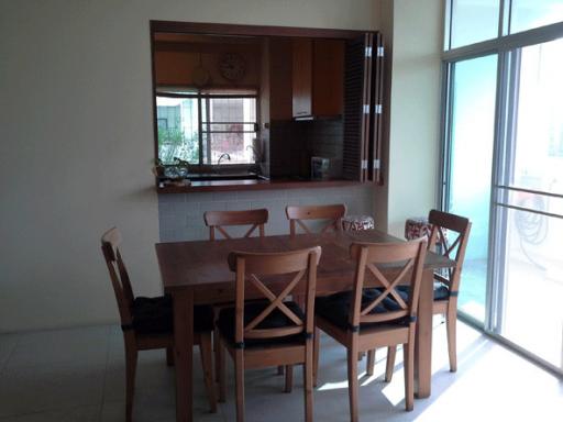 3 bed Duplex in Fair Tower Phra Khanong Sub District D05767