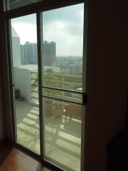 3 bed Duplex in Fair Tower Phra Khanong Sub District D05767