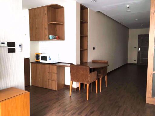 1 bed Condo in The Icon III Khlong Tan Nuea Sub District C06664