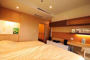 3 bed Duplex in Noble Remix2 Khlongtan Sub District D05766