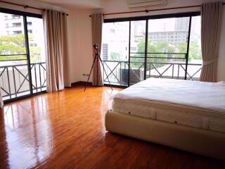 3 bed Condo in Baan Piyabutr Khlongtoei District C06622