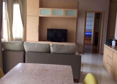 2 bed Condo in The Emporio Place Khlongtan Sub District C06596