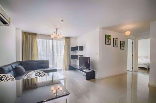 2 bed Condo in The Clover Watthana District C06570