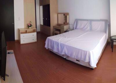 2 bed Condo in CitiSmart Sukhumvit 18 Khlongtoei Sub District C06554