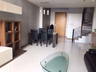 2 bed Duplex in The Empire Place Yan Nawa Sub District D05762