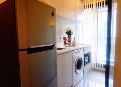 1 bed Condo in Life Asoke Huai Khwang District C06543