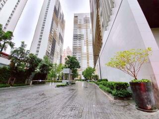 2 bed Condo in Park Origin Phromphong Khlongtan Sub District C06525