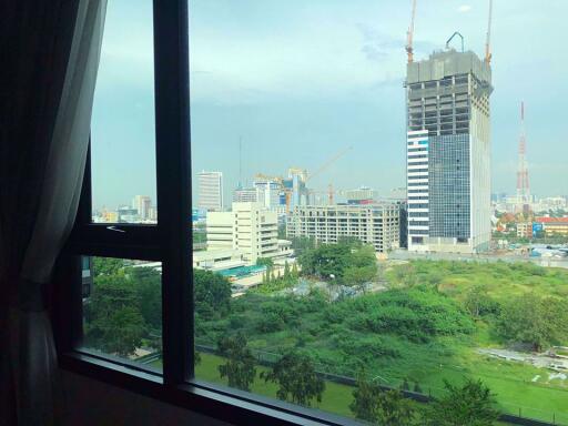 1 bed Condo in Life Asoke Huai Khwang District C06491