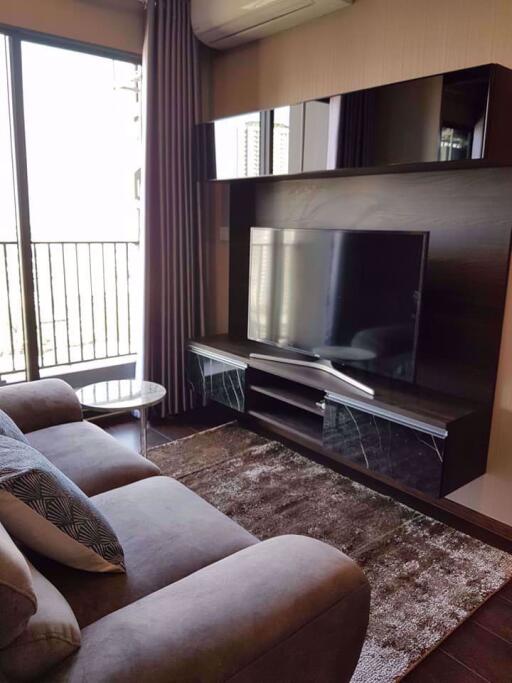 1 bed Condo in C Ekkamai Khlong Tan Nuea Sub District C06484