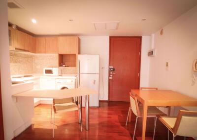 1 bed Condo in Noble 09 Ruamrudee Pathum Wan District C06461