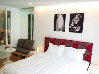 Studio bed Condo in 15 Sukhumvit Residences Khlong Toei Nuea Sub District C06448