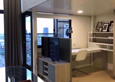 1 bed Duplex in Chewathai Residence Asoke Makkasan Sub District D05758