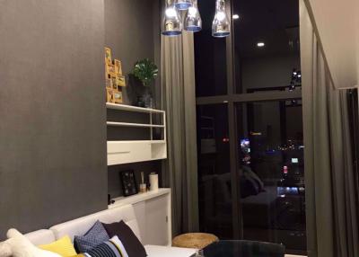 1 bed Duplex in Chewathai Residence Asoke Makkasan Sub District D05758