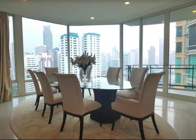 4 bed Condo in Royce Private Residences Watthana District C06410