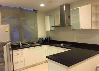 3 bed Condo in Nusasiri Grand Khlongtoei District C06401