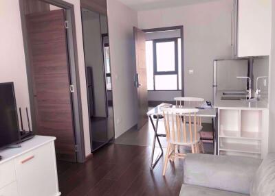 1 bed Condo in C Ekkamai Khlong Tan Nuea Sub District C06381