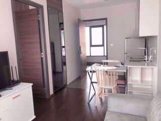 1 bed Condo in C Ekkamai Khlong Tan Nuea Sub District C06381