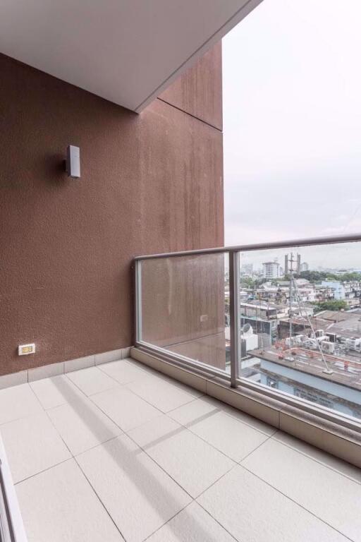 2 bed Condo in The Lofts Ekkamai Phrakhanongnuea Sub District C06374