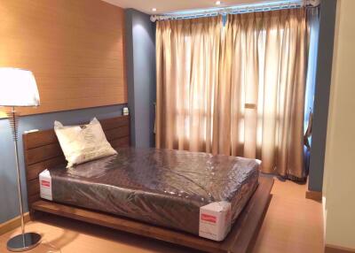 1 bed Condo in The Bangkok Thanon Sub Si Phraya Sub District C06352