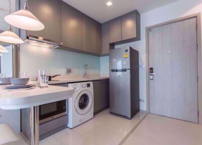 1 bed Condo in Rhythm Sukhumvit 36-38 Phra Khanong Sub District C06337