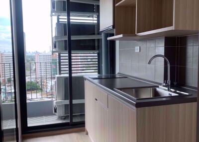 2 bed Condo in IDEO O2 Bang Na Sub District C06335