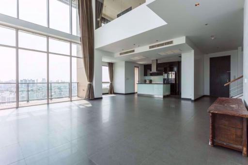 4 bed Condo in The Lofts Yennakart Chong Nonsi Sub District C06321