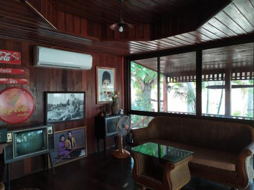 Resort for sale, Suphan Buri, near famous tourist attractions, 21 houses, buildings, hot price