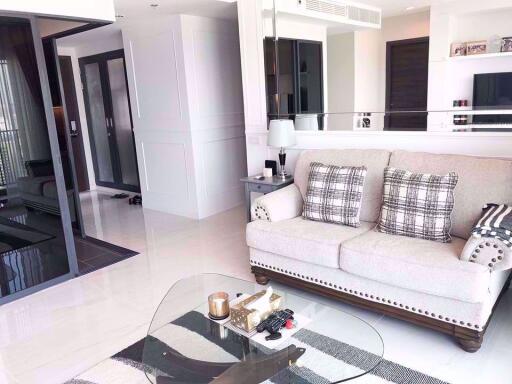 3 bed Condo in C Ekkamai Khlong Tan Nuea Sub District C06281