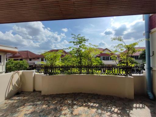 Large detached house for sale on Boromratchachonnani Road, near Pinklao, Ratchaphruek, Central Pinklao