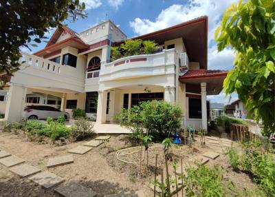 Large detached house for sale on Boromratchachonnani Road, near Pinklao, Ratchaphruek, Central Pinklao