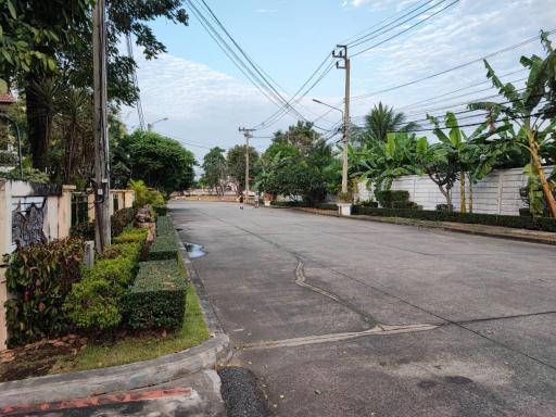 For Sale Single House, Nonthaburi, Wiphawan Village, good location near to Sanambinnam, Central Ratanatibet