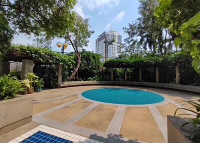 Condo for sale All Seasons Mansion, 3 bedrooms,3 bathrooms 178 sq m., near BTS Ploenchit, Bangkok at All Season Place Ploenchit