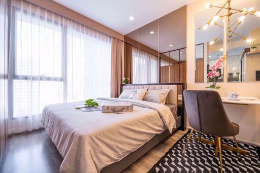 Studio bed Condo in Ideo Mobi Asoke Bangkapi Sub District C06257