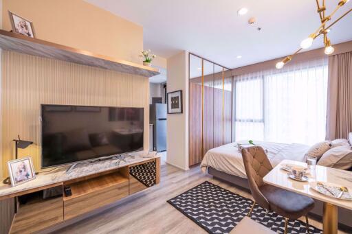 Studio bed Condo in Ideo Mobi Asoke Bangkapi Sub District C06257