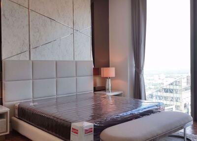 2 bed Condo in The Ritz-Carlton Residences at MahaNakhon Bang Rak District C06211