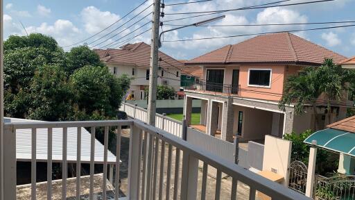 2 Storey House for Sale in Bang Saray