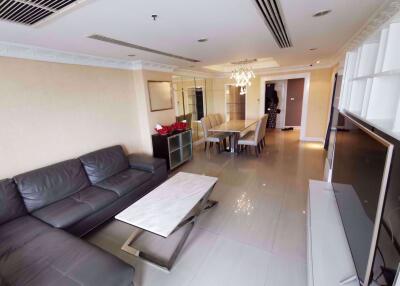 3 bed Condo in The Waterford Diamond Khlongtan Sub District C06164