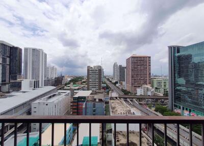 1 bed Condo in Noble Revent Ratchathewi District C06141