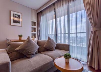 2 bed Condo in The Lumpini 24 Khlongtan Sub District C06129